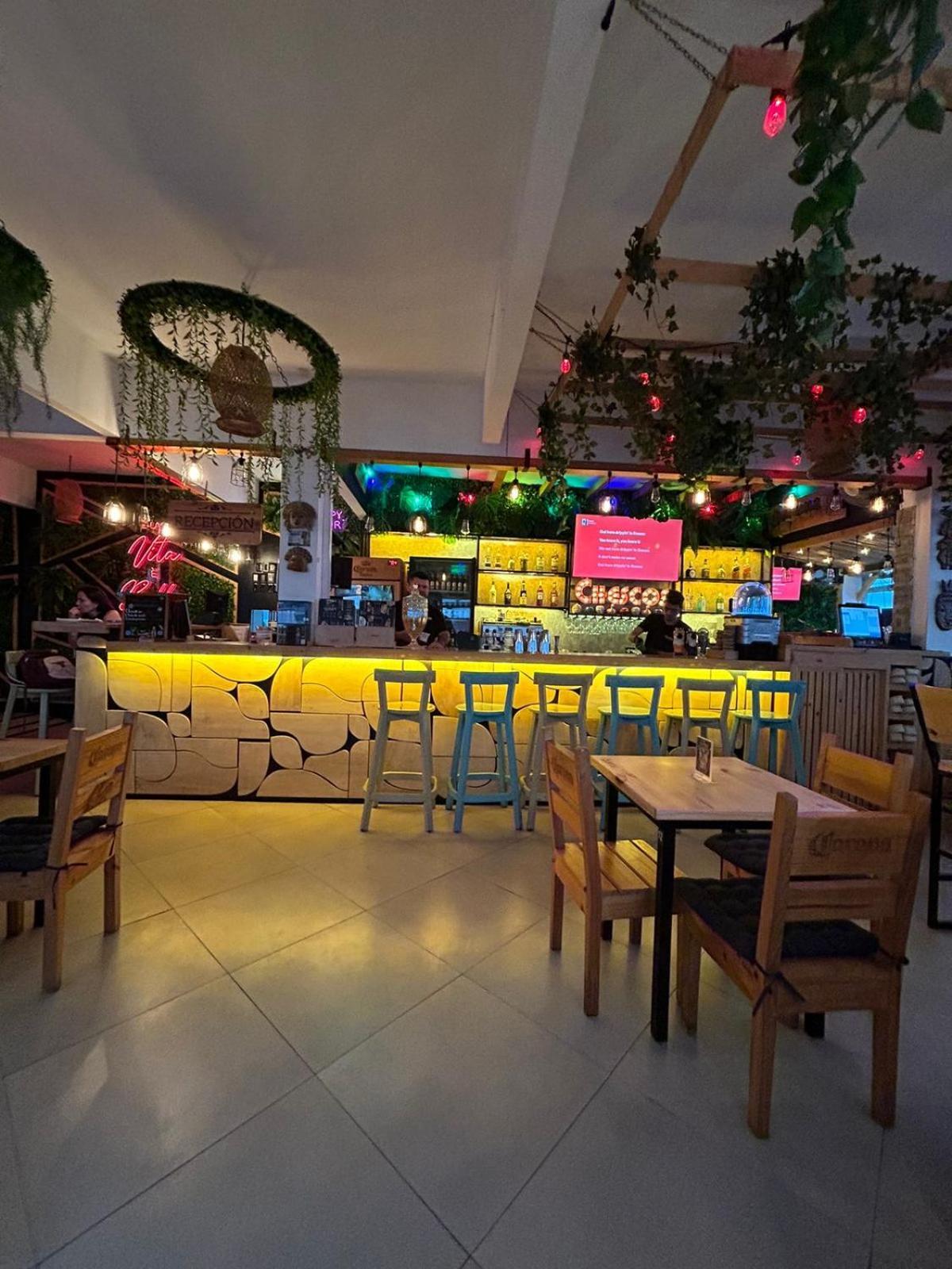Chescos Hotel Salinas  Bagian luar foto